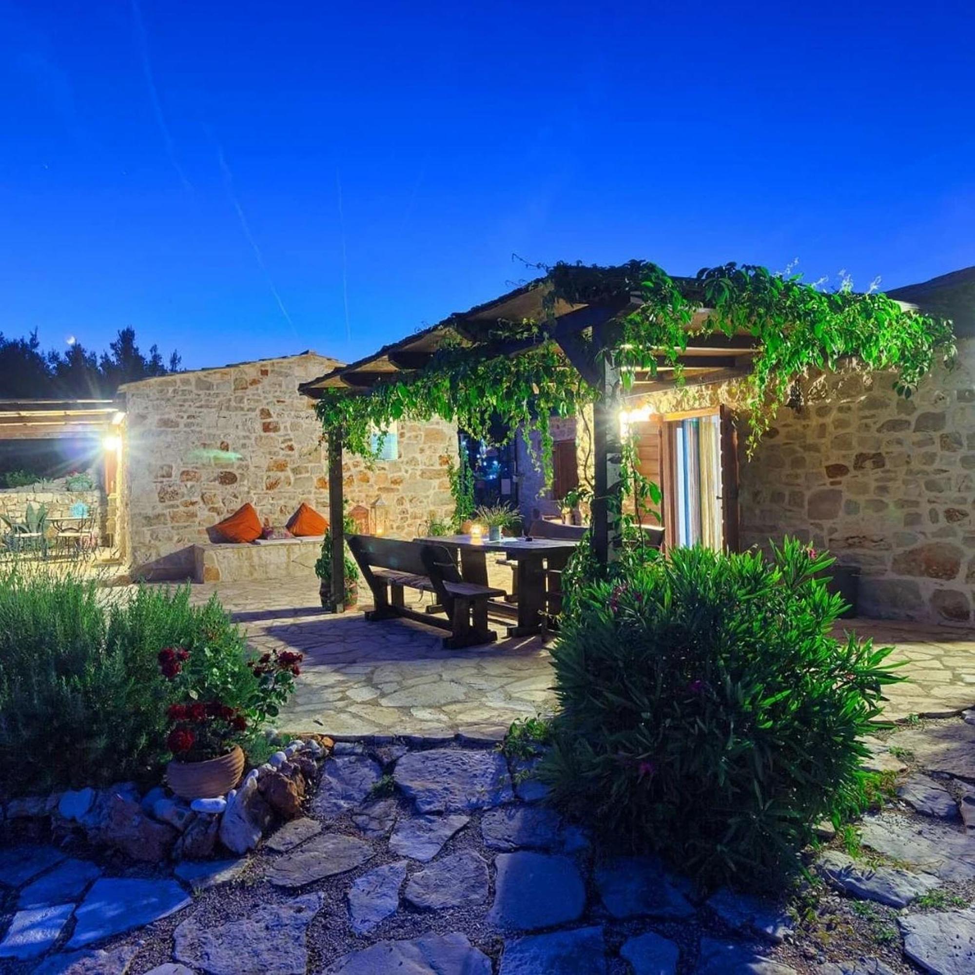 Ferienhaus Spacious House With Private Pool In *