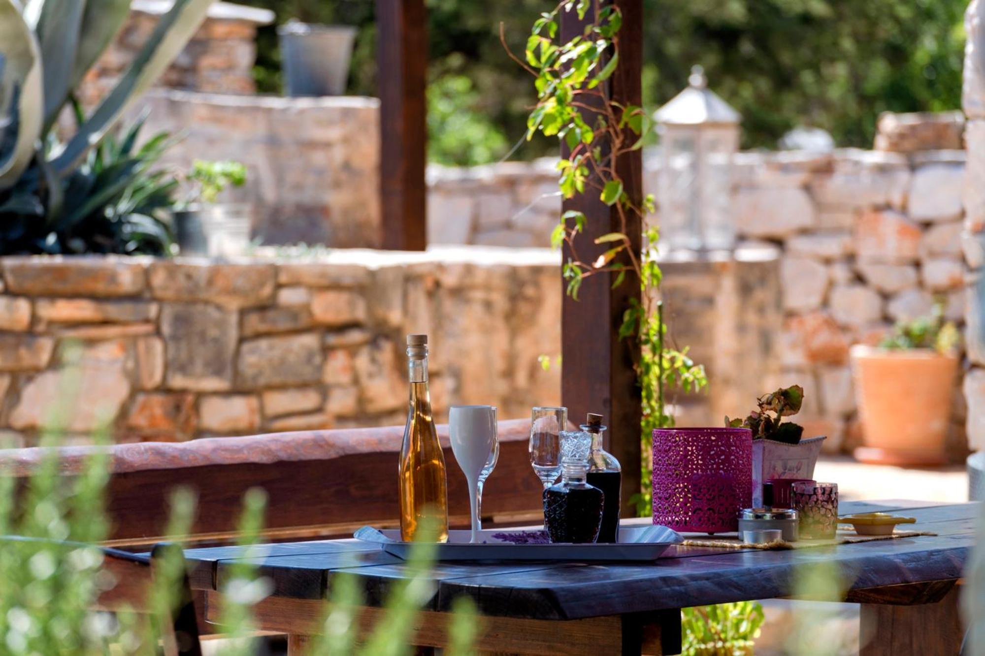 Spacious House With Private Pool In Stari Grad (Hvar)