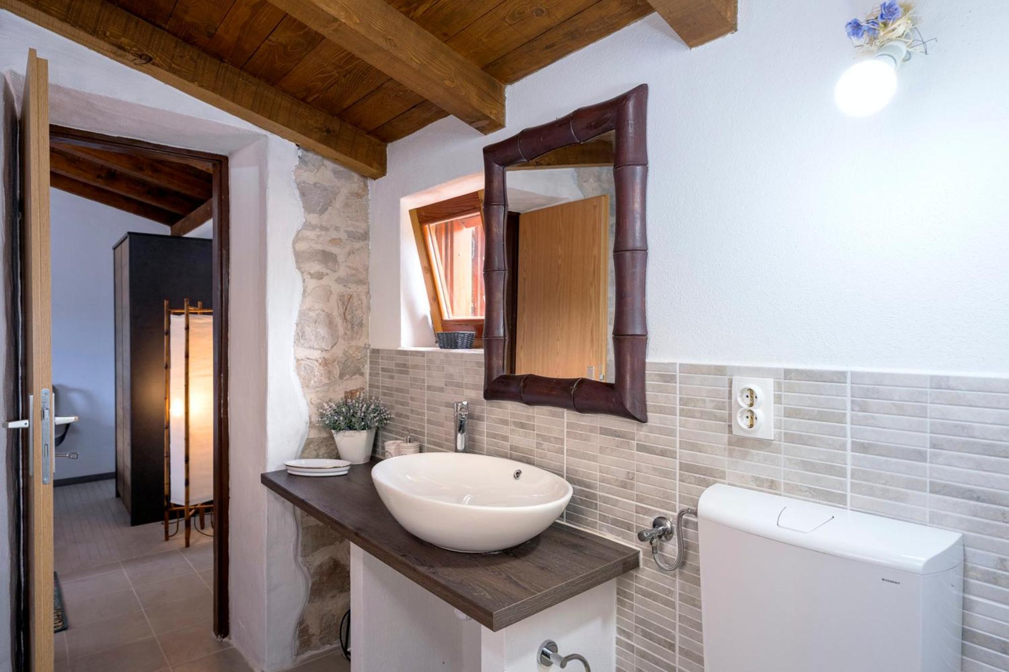 Ferienhaus Spacious House With Private Pool In